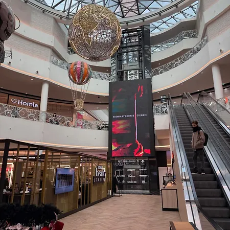 Promenada Praga * ワルシャワ